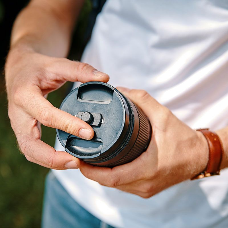 FIDLOCK SNAPSNAP MAGNETIC-MECHANICAL MOUNT FOR THE CAMERA LENS CAP