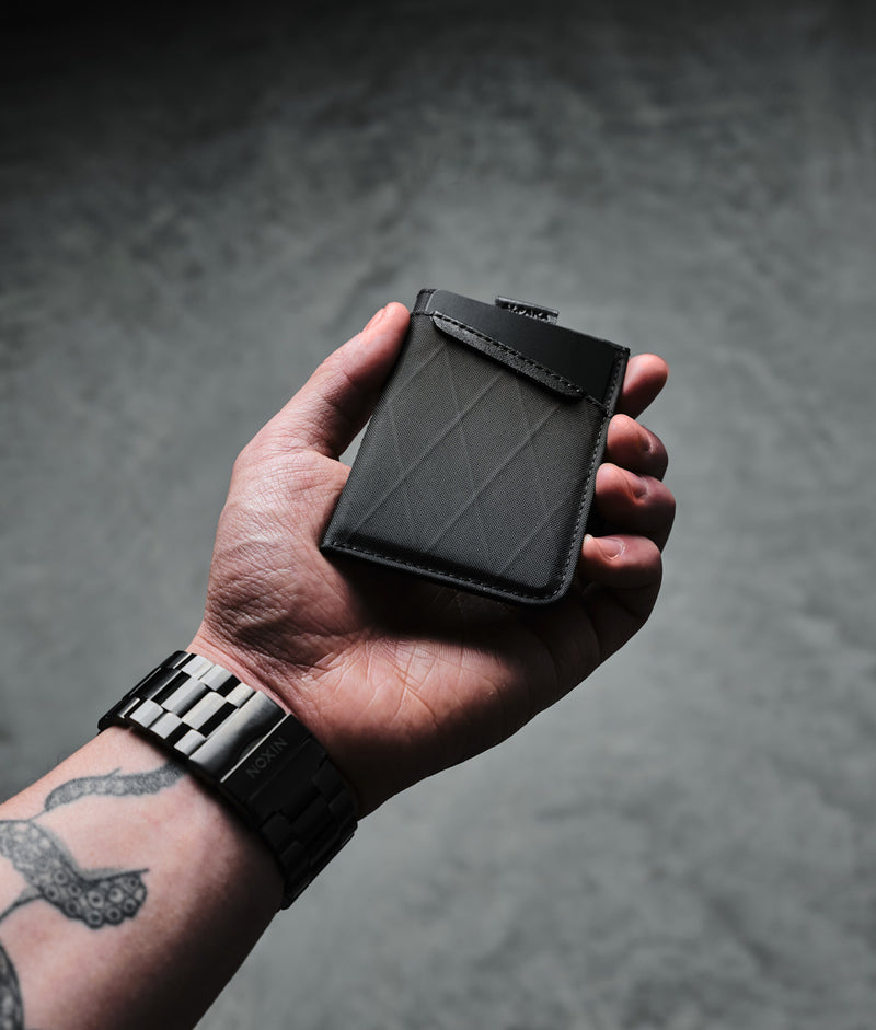 ALPAKA Up Cardholder V2